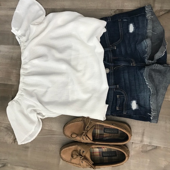 Shorts - Picture 1 of 3